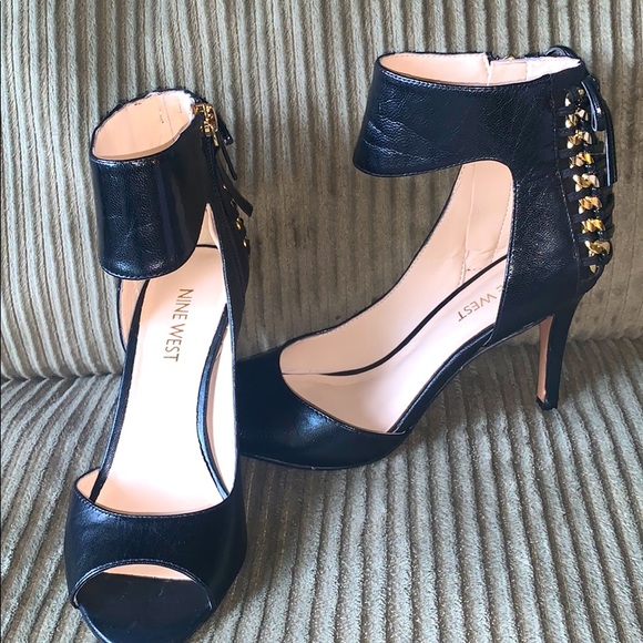 ankle strap heels size 5